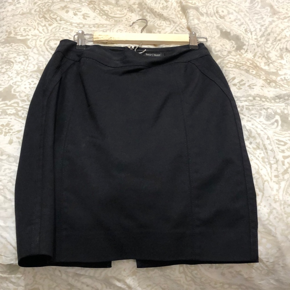 Black pencil skirt